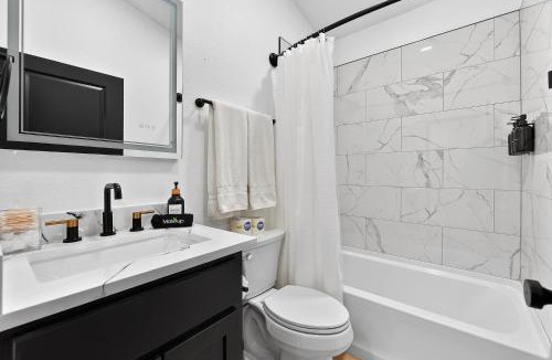 Bella Vista House | Radcliffe Ride Out Modern Bella Vista Retreat- Game Room, Fire Pit, Pet Friendly - Sleeps 10