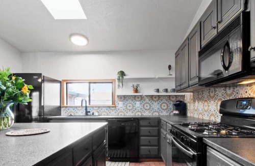 Alamedan Valley House | Rancho de Valle del Norte - An Irvie Home