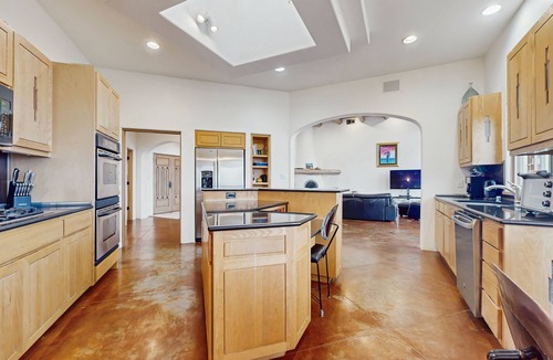 Ranchos De Taos House | Ranchos de Taos gem with hot tub, sauna, game room, fast WiFi, firepit & views
