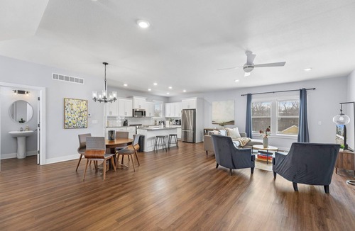 Raytown House | Raytown Retreat 3BR Stay Soccer-Ready Location