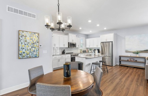 Raytown House | Raytown Retreat 3BR Stay Soccer-Ready Location