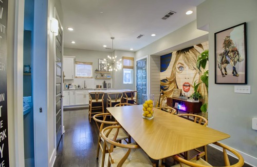 Hadley - Washington House | Record Retreat | Great Downtown Access!
