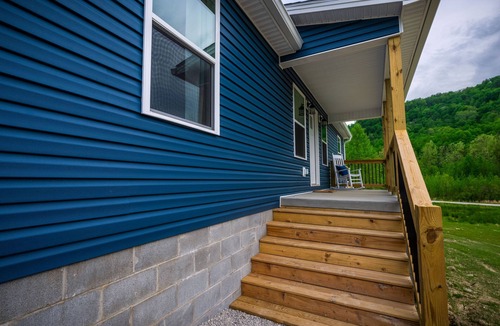 Stanton House | Red River Gorge, Hollerwood Stays! High Speed Wi-Fi, Pet-Friendly! New Home!