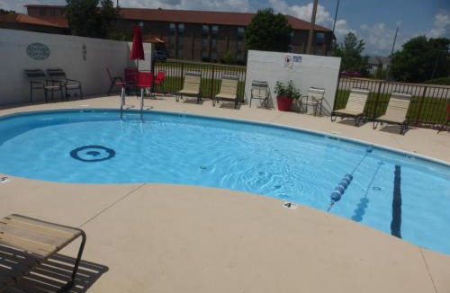 Branson Hotel | Red Roof Inn Branson