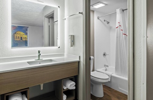 Radcliff Hotel | Red Roof Inn Radcliff - Fort Knox