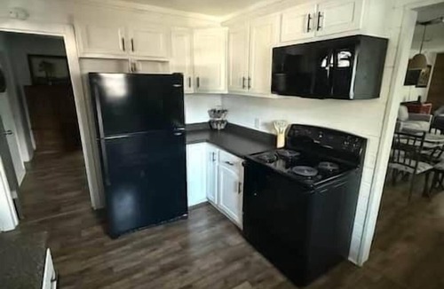 Pickwick Dam House | Reel'em Inn fishing cabin in the Heart of Pickwick