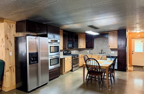 Hornbeak Cabin | Reelfoot Hunting Lodge