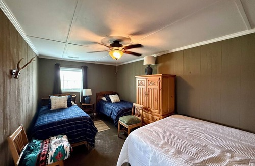 Hornbeak Cabin | Reelfoot Hunting Lodge