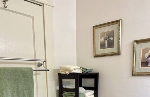 Brownsboro Village House | Relax and put your feet up!
