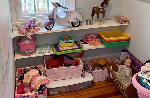 Brownsboro Village House | Relax and put your feet up!