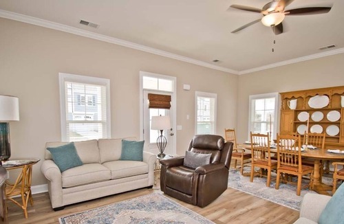Morehead City House | Relax at Sweet Caroline in Beaufort, NC