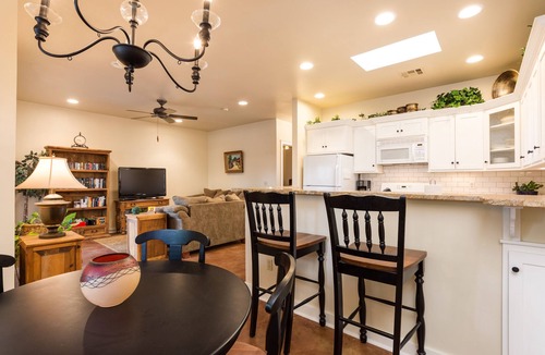 Mesilla House | Relax in the ❤️ of Old Mesilla. Close to plaza.