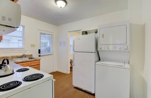 Midtown Apartment | Relaxed Midtown Vibe Near Art, Food, & Live Music
