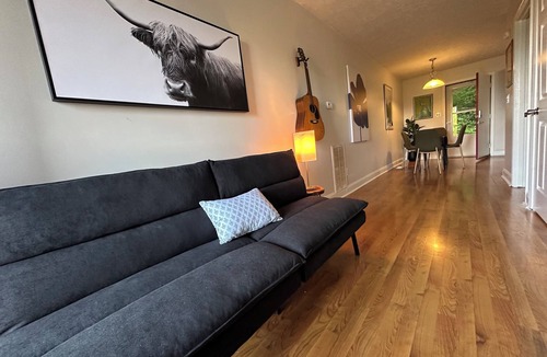 Knoxville Ski Chalet | Relaxing 1 bedroom chalet 20 mins to Downtown Knoxville/University of Tennessee
