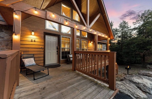 Branson West Cabin | Relaxing Getaway with Private Hot Tub, 4 King Suites, Pools and Golf