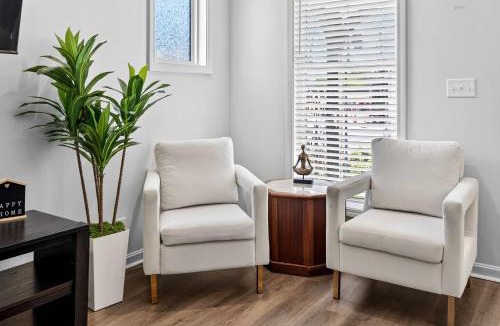 Shelby Park House | Relaxing home with backyard near parks and dining