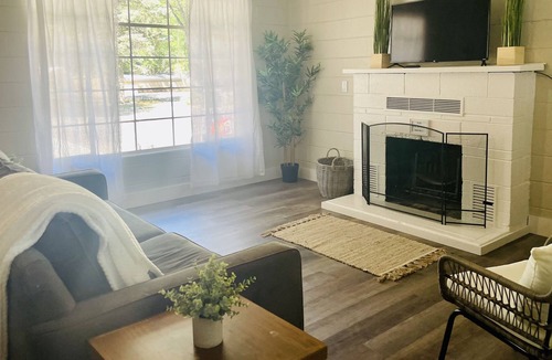 Ruidoso Cottage | Relaxing Mountain Cottage Getaway by the River