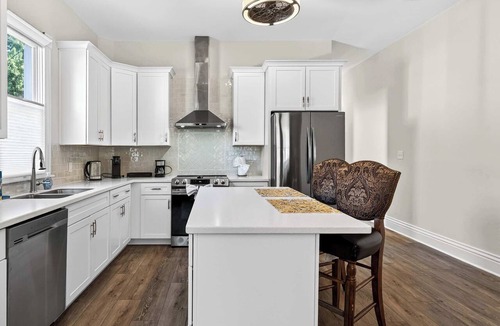 Shelby Park Apartment | Relaxing Old Louisville home near Bourbon District
