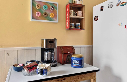 Highlands House | Relaxing stay near downtown parks and restaurants!