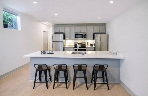 Downtown Louisville Apartment | Relaxing unit near Louisville Medical Complex!