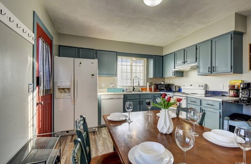 Pottawattamie County House | ☯ Remodeled Duplex Minutes to Downtown & Riverside