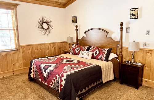 Fairview House | Remote ranch house on 93 acres in the peaceful Indianola Valley! Sleeps 30