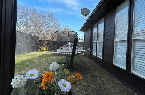 Rockwall House | Remote&Travel Workers Retreat: Beautiful Rockwall home near the Harbor