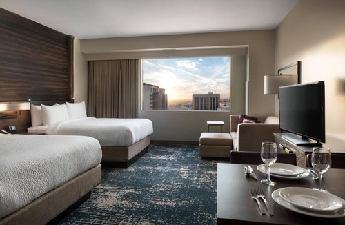 Downtown Phoenix Hotel | Residence Inn by Marriott Phoenix Downtown