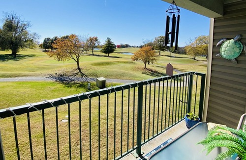 Branson Condo | Resort Condo on Golf Course With Jacuzzi (3 minutes from Branson Landing!)