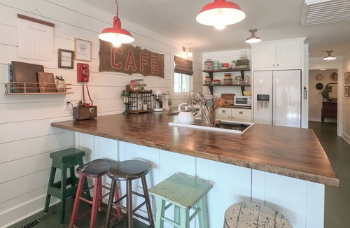 Shell Knob House | Restored Lodge on beautiful Table Rock Lake in the Ozark Mountains!