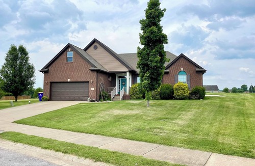 Bowling Green House | Retreat W/Garage Near Beech Bend and NCM