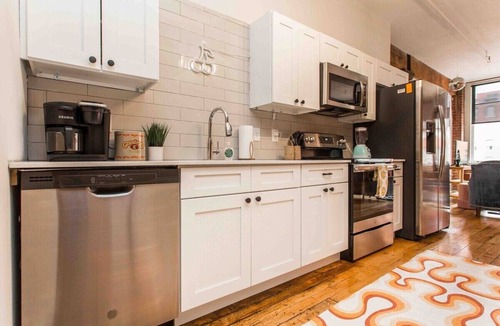 River Market Apartment | Retro River Market Loft Walkable Street Car Access