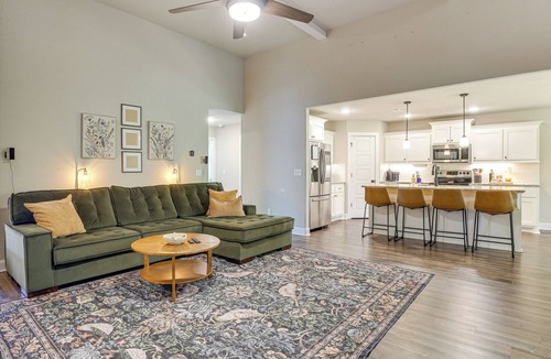 Bella Vista House | Rider’s Retreat! Modern Home By Bella Vista Trails