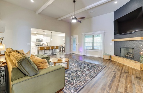 Bella Vista House | Rider’s Retreat! Modern Home By Bella Vista Trails