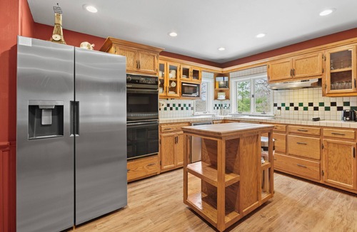 Table Rock House | Right in Branson 4,000 Sq Ft Home with Lake View & Hot Tub!
