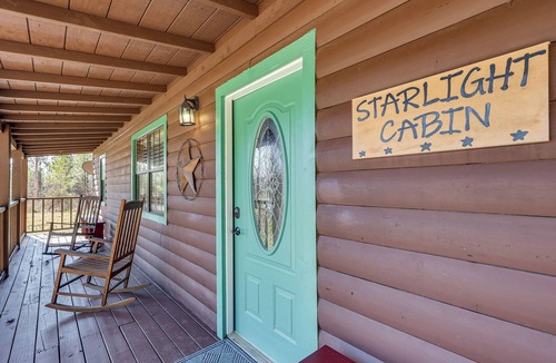 Hochatown Cabin | Riverfront Fishing Cabin | 3BR Sleeps 6 | Great Weekday Rates