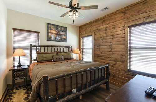 Branson Cedars House | Riversedge Lodge | 4 Bed, 4 Bath