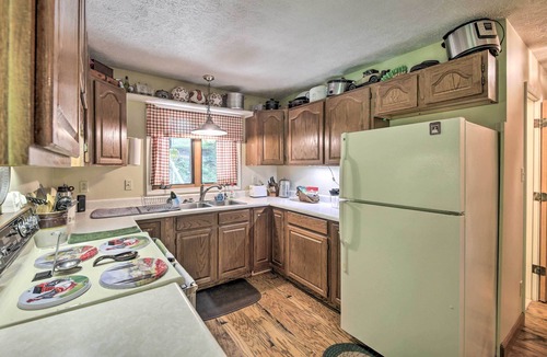 Scipio House | Riverside Cabin w/3 Decks in North Vernon!