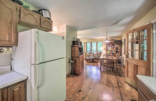 Scipio House | Riverside Cabin w/3 Decks in North Vernon!