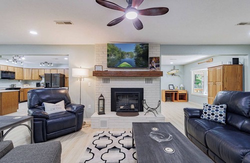Lakeview House | Riverwalk on the White