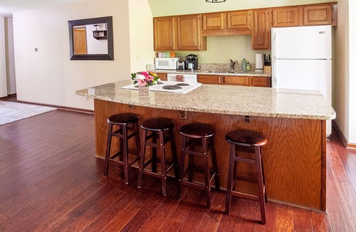 West Shore House | Rock Creek Loft Guest House neighboring Lake Perry