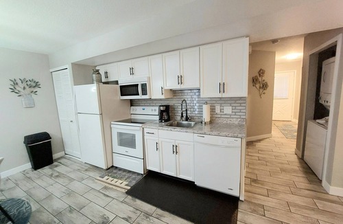 Table Rock Condo | Romantic Getaway Walk-in Suite. Resort Amenities! Remodeled! Excellent Rates!