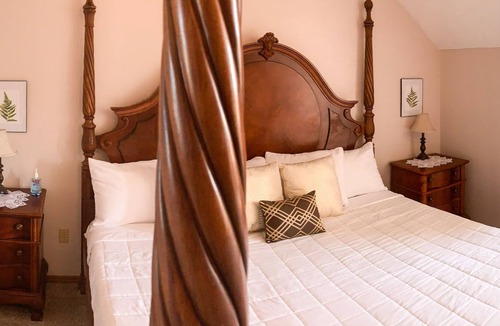 Branson Bed & Breakfast | Romantic Ozark Mountain Setting ~ Just Minutes From Branson