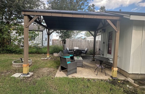 Broken Arrow House | Rose District Charming 3-bedroom house in Broken Arrow with fast wifi