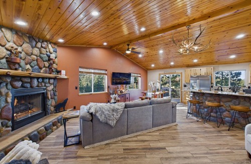 Ruidoso Cabin | Salty Pines - Scenic Log Cabin w/Hot Tub, Sierra Blanca Views & Pet-Friendly