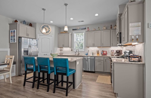 Morehead City House | Sandmann's By The Sea - w/Golf Cart!