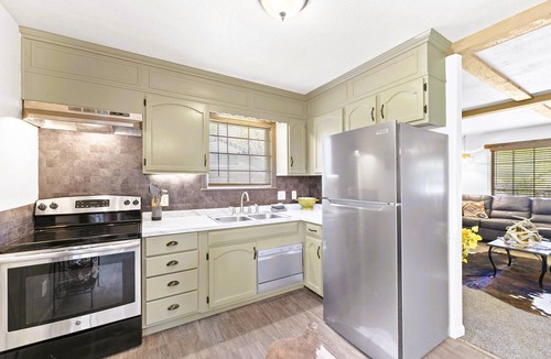 Franklin County Condo | Santa Fe 1976! Work Travel Stay Awhile Game Room!