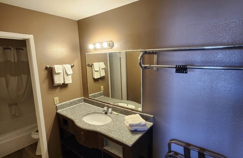 Alamogordo Hotel | Satellite Inn