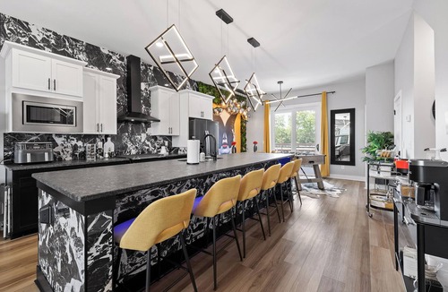 Chattanooga House | Sauna | Game Room | EV Charger | 5 min to Downtown