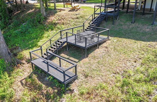 Counce House | Screened Patio on Pickwick River- Boat & RV Parking, Fishing Pier- Dogs allowed